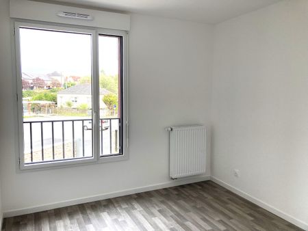 Location Appartement 3 pièces 65m² - Photo 5