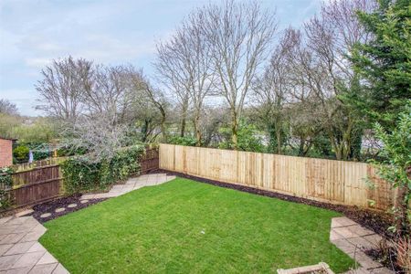 4 bedroom detached house to rent - Photo 3