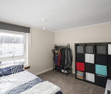 Oxgangs Avenue, Edinburgh, EH13 9HY - Photo 4