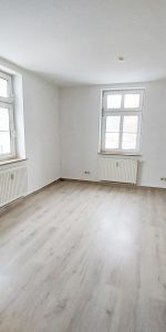 Großzügige 2-Raum-Wohnung - PKW-Stellplatz vorhanden - alles in Gornsdorf! - Photo 3