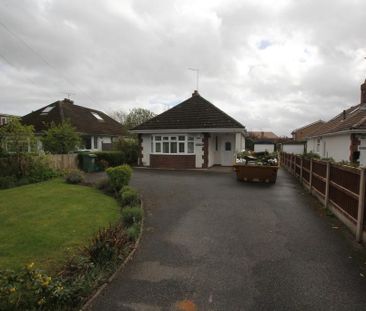 2 bedroom detached bungalow to rent - Photo 1