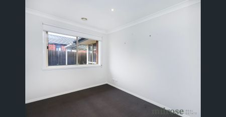 Spacious Family Home in a Great Location - Photo 5