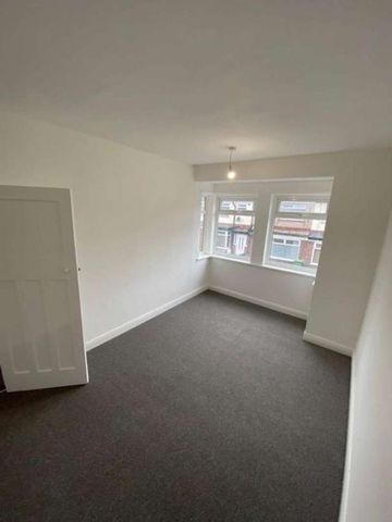 Lombard Street, Grimsby, DN34 - Photo 2