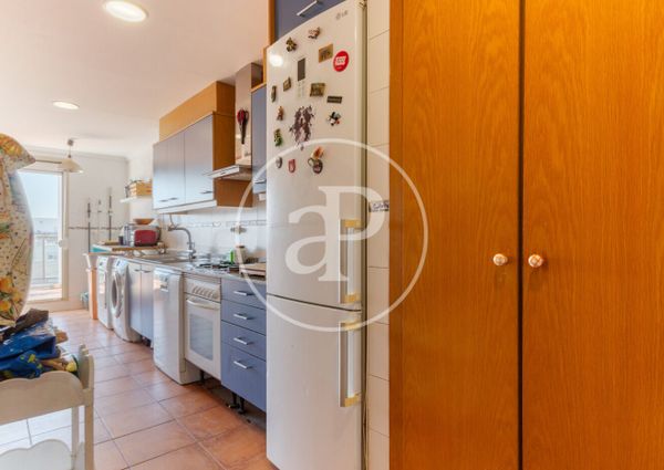 Penthouse for rent with Terrace in Paterna