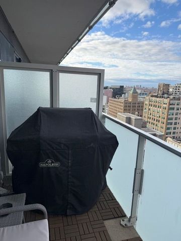 For Lease - 11 Charlotte Street Unit# 1705, Toronto, Ontario - Photo 3