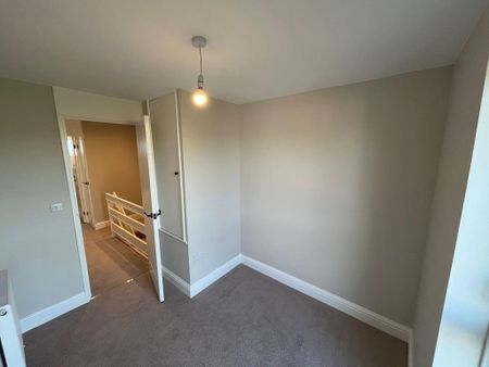 3 bedroom terraced house to rent - Photo 4