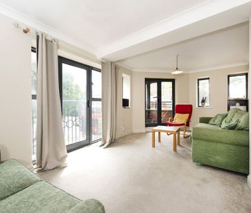 3 Bedroom Flat to Rent - Photo 6