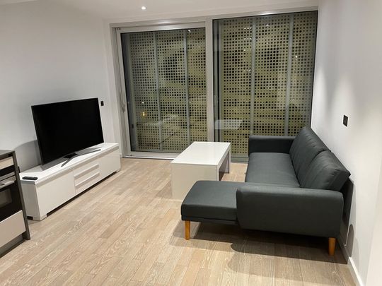 1 Bed Flat, Faraday House, SW11 - Photo 1