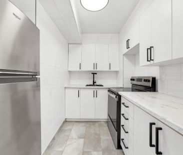 For Lease - 2350 Dundas Street Unit# 520A, Toronto, Ontario - Photo 1