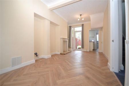 2 bedroom terraced house to rent - Photo 2