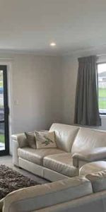 MORRINSVILLE - 3 BEDROOMS - Photo 3