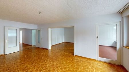 Apartment - Photo 4
