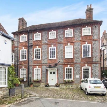 Gate House,Midhurst - Photo 1