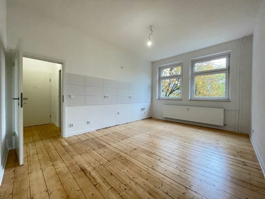 *Erstbezug nach Kernsanierung*Altbau*Tageslichtbad* - Photo 1
