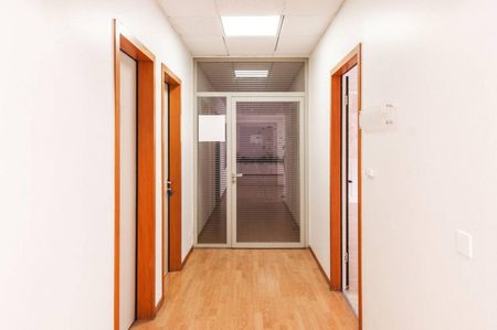 Studio/Ufficio in Affitto a Canobbio - Photo 3