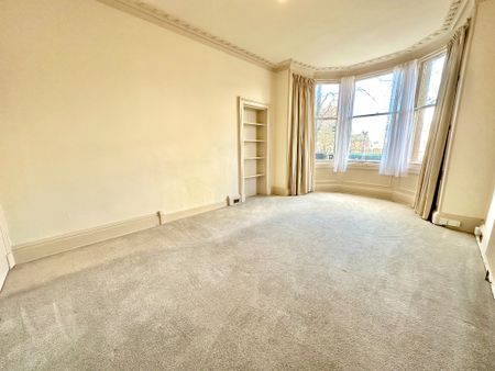 Westhall Gardens, Bruntsfield, Edinburgh, EH10 4JQ - Photo 2