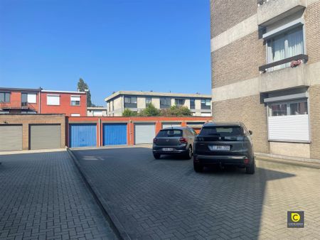 App:2 slks. en een garagebox - Photo 4