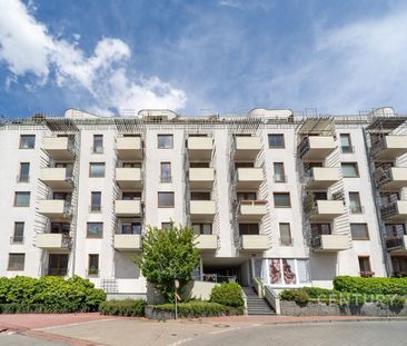 Pronájem bytu 1+kk a garsoniéry 43 m², Pelušková , Praha - Photo 6