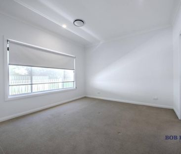 The Perfect Low Maintenance Residence in Central - Photo 4