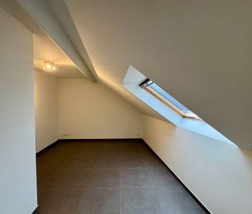 Ruime woning met dakterras en garage. - Foto 2