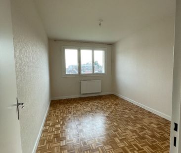 T4 AVEC GARAGE - Photo 1