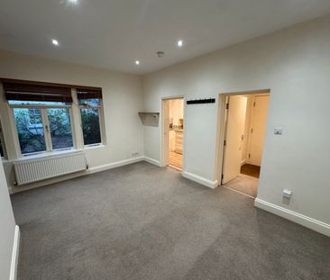 1 Bed Flat, Brunswick Terrace, BN3 - Photo 1