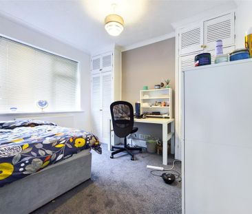 4 bedroom terraced house to rent - Photo 4