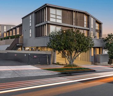 Modern Luxury - Unbeatable DGZ Location - Photo 3