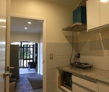 Charming 1BR Flat in Howick - Photo 4