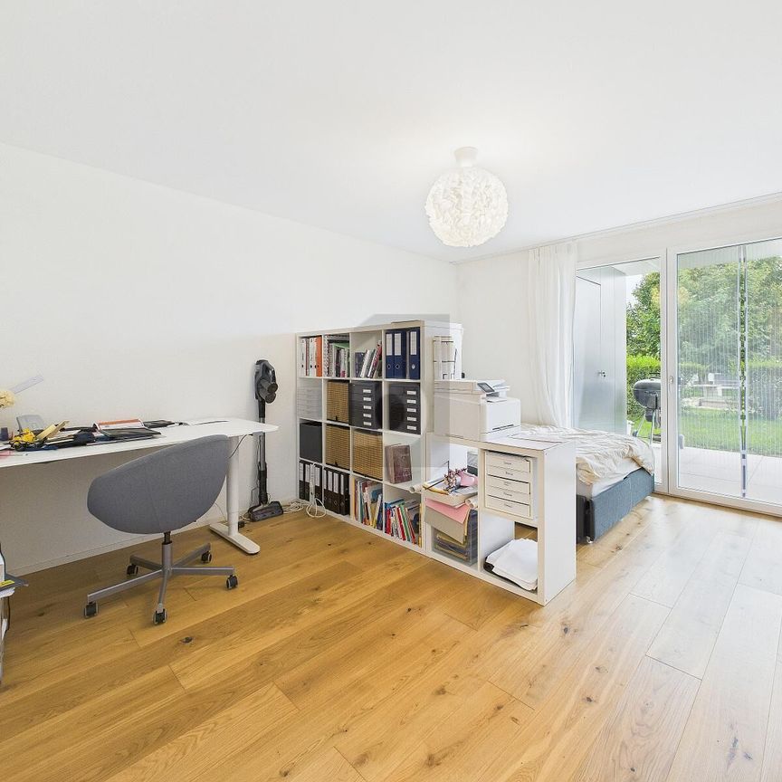 HOCHWERTIG MIT SONNIGEM GARTEN - Foto 1