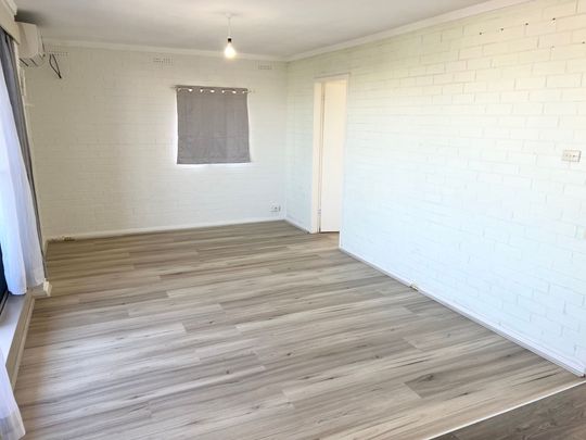 Balcony with City Skyline Views @ $650 Per Week - Photo 1