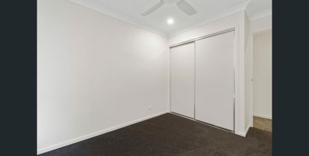 Family Home in White Rock - Walk to Nature! - Photo 4