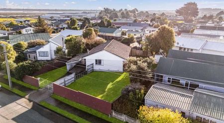 44 Avon Road, Clifton - Photo 2