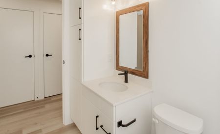 York: Black Accents – 710 Westminster - Photo 4