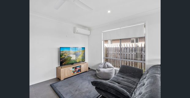 LOW MAINTENANCE 2 BEDROOM UNIT - Photo 1