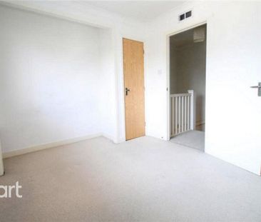 1 bedroom semi-detached house to rent - Photo 4