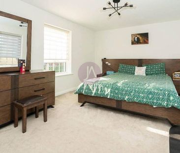 4 bedroom detached house to rent - Photo 6