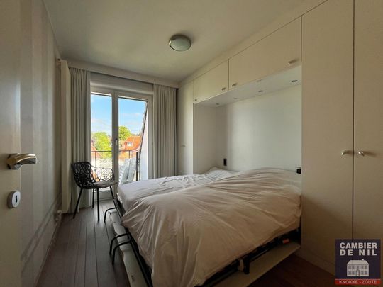 Prachtig ongemeubeld appartement op enkele stappen van het Albertplein! - Photo 1