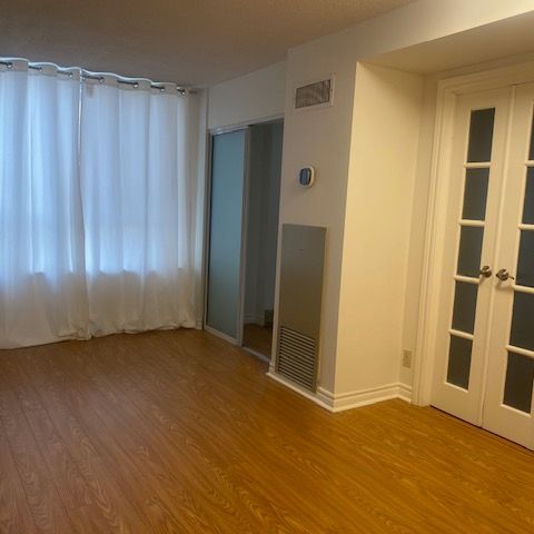 For Lease - 711 Bay Street Unit# 621, Toronto, Ontario - Photo 1