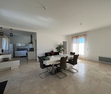 Location Appartement 4 pièces 135m² - Photo 5