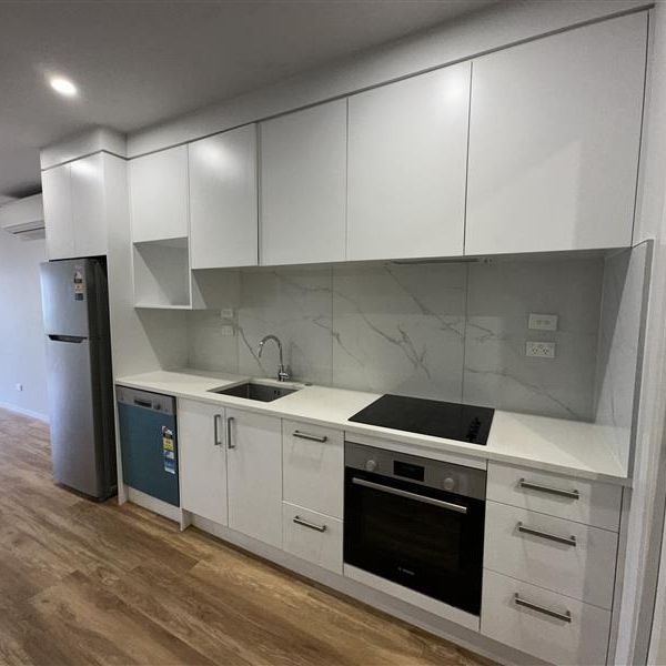 Great 1 Bedroom Apartment - Photo 1