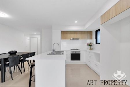 $750/week in the centre of Garden City hub - Photo 3
