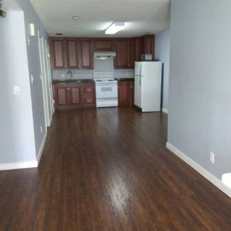 coquitlam 2 bed for rent - Photo 1