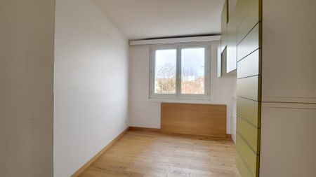 Location Appartement 5 pièces 81m² FONTAINEBLEAU 77300 - Photo 3