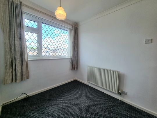 Howard Close, Loughborough - Photo 1
