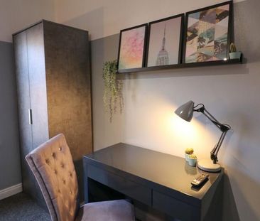 4 bedroom terraced house to rent - Photo 6