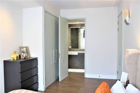 2 bedroom flat to rent - Photo 2