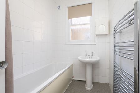 2 bedroom flat to rent, - Photo 4