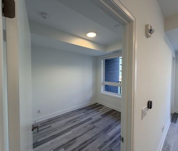 For Lease - 3250 Carding Mill Trail Unit# 220, Oakville, Ontario - Photo 1