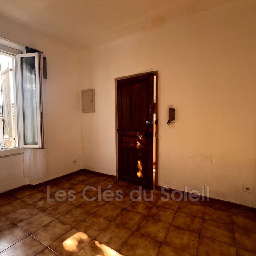 Location appartement studio 14 m² Toulon - Photo 2